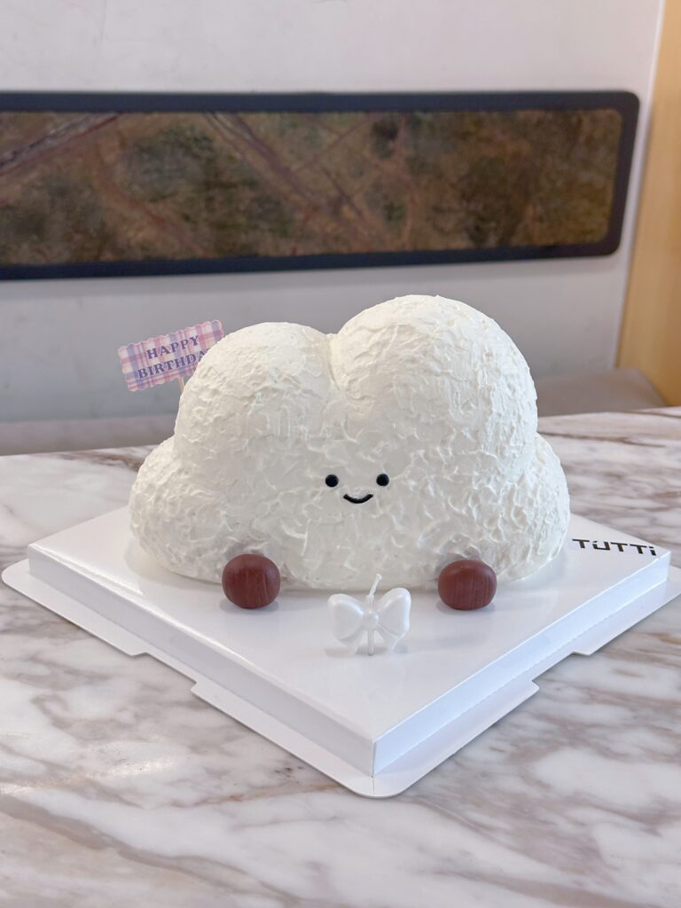 白云造型生日蛋糕
