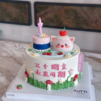 双层小猪庆生蛋糕