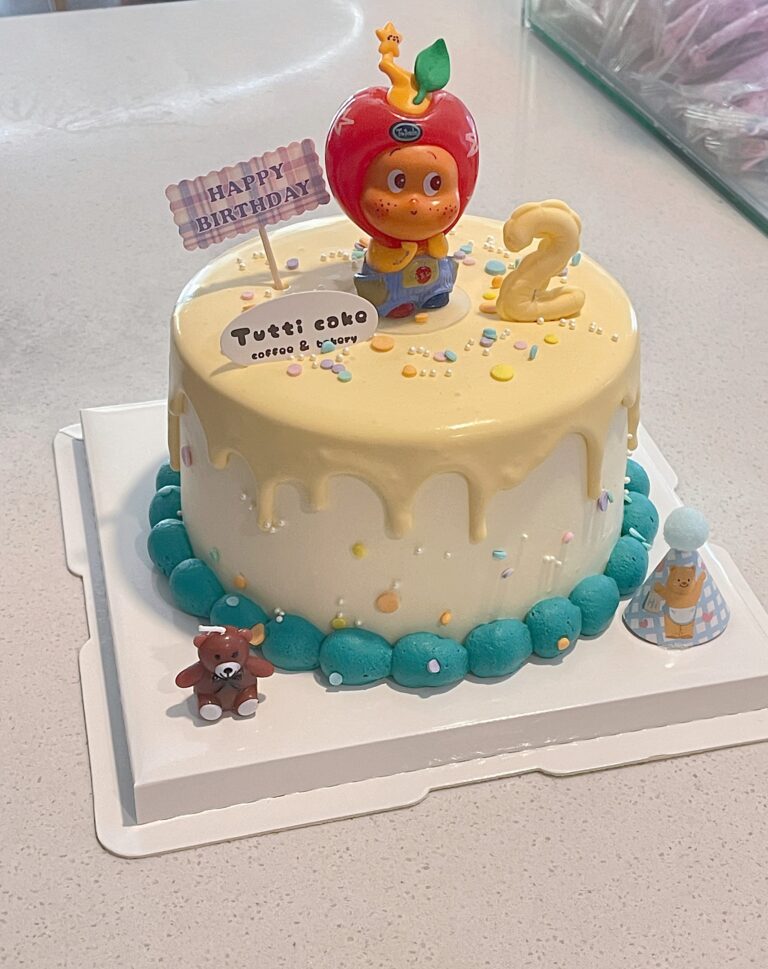 卡通女孩生日蛋糕