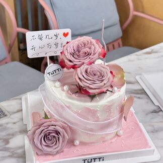 粉色玫瑰生日蛋糕