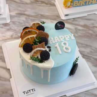 蓝色奥利奥生日蛋糕